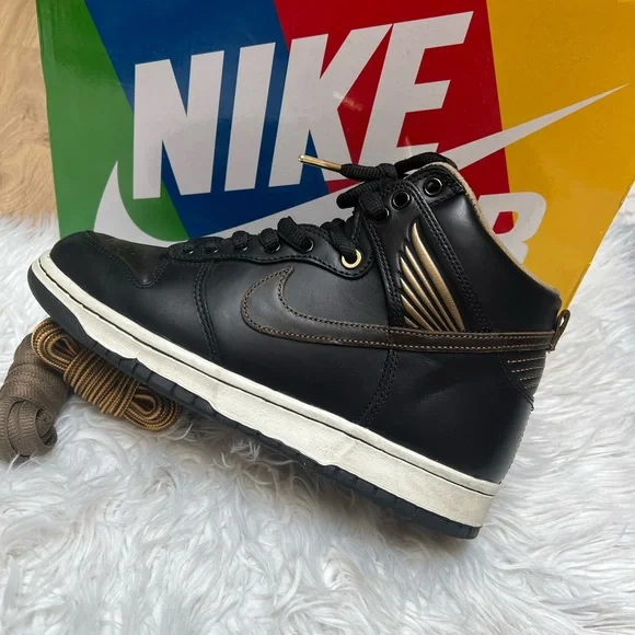 Nike SB Pawn Shop Dunk High OG